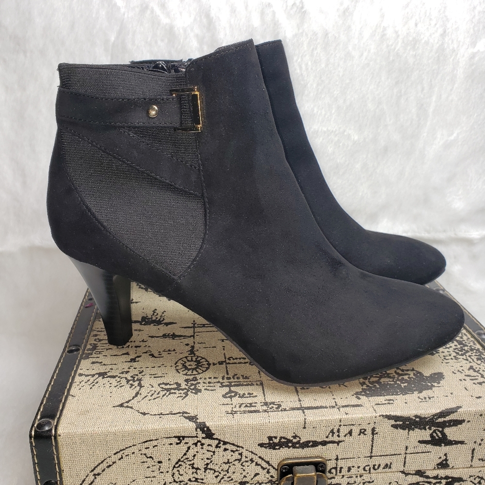 Dexflex Comfort Black Ankle Boots